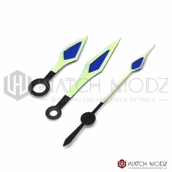 NH35 Hands: Blue Kunai