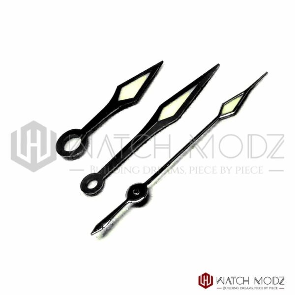 NH35 Hands: Black Kunai